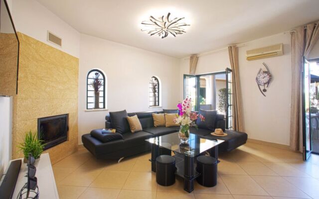 House Verão Ferreiras