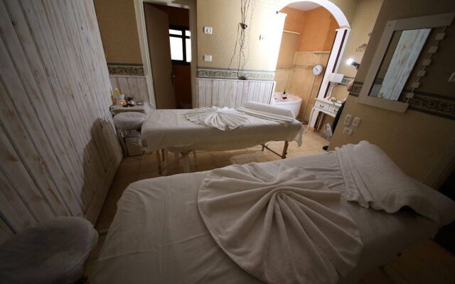 Villa Carmel Boutique Hotel