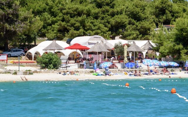 Apartment With Wifi, at 4 km. From City of Trogir