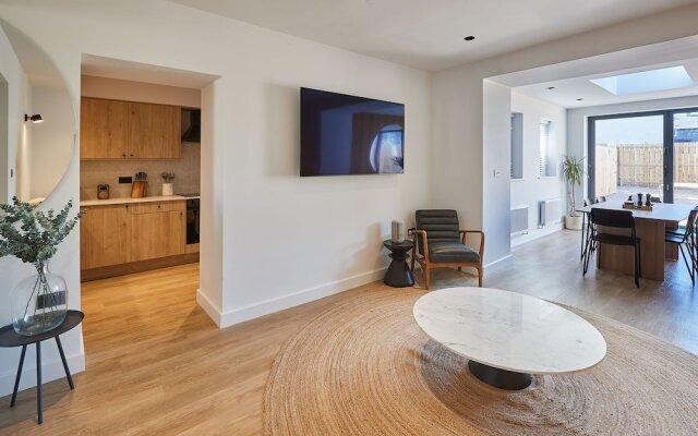 Host Stay Taylor Street