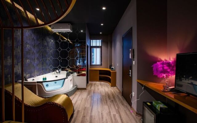 Zen Love Station - Adults Only