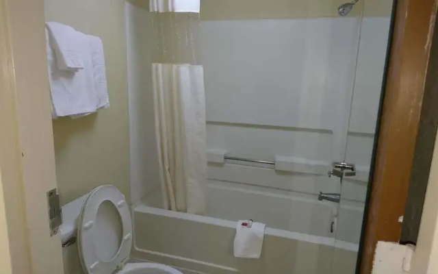 Travelodge Knoxville East