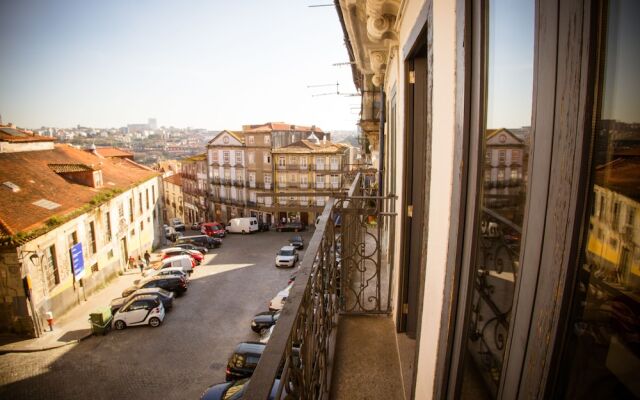 Historical Porto Studios by Porto City Hosts