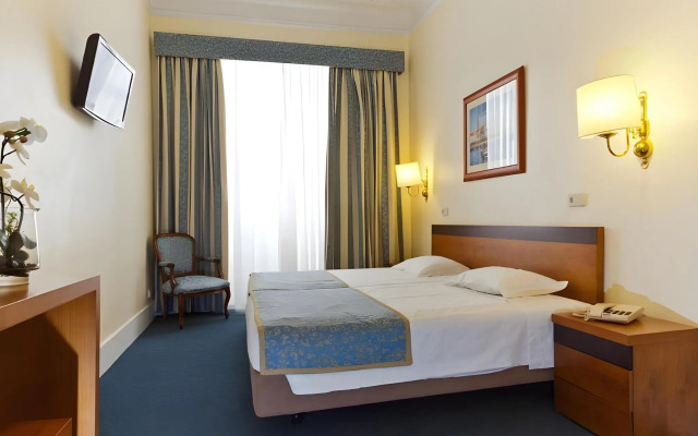 Hotel Florescente
