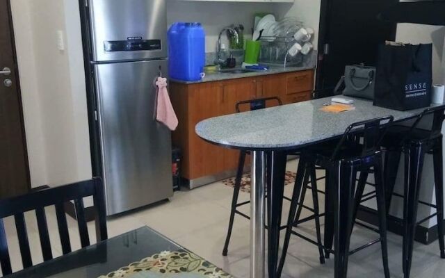 Cubao ManhattanHeights Unit 4Q Tower D