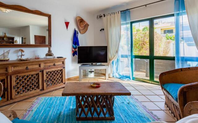 Sunny 2BDR House W/ Private Pool by LovelyStay