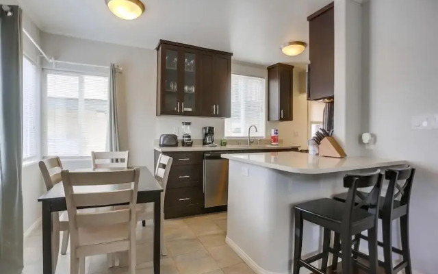 Manhattan Shores 1C