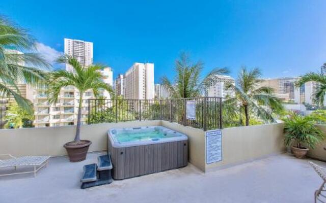 Four Paddle One Bedroom Condo