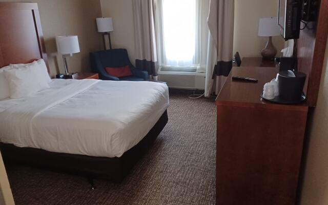 Wingate By Wyndham Pittsburgh/New Stanton
