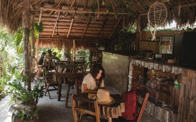 Posada Lulú La Bruja Bacalar
