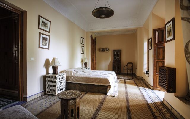 Villa Avirona