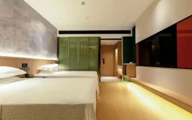 Smart Future Unmanned Hotel