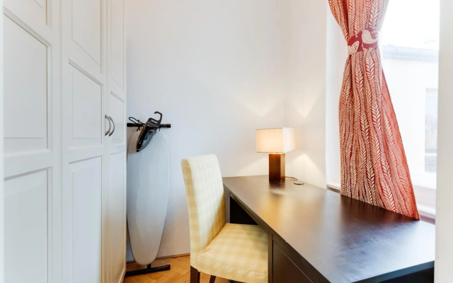 Old Town Square Royal Apartment