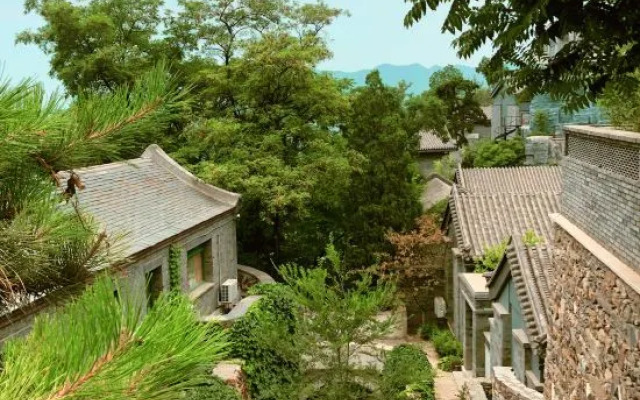 Yining Shanyin Courtyard