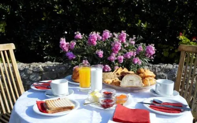 Evoikos beach & resort