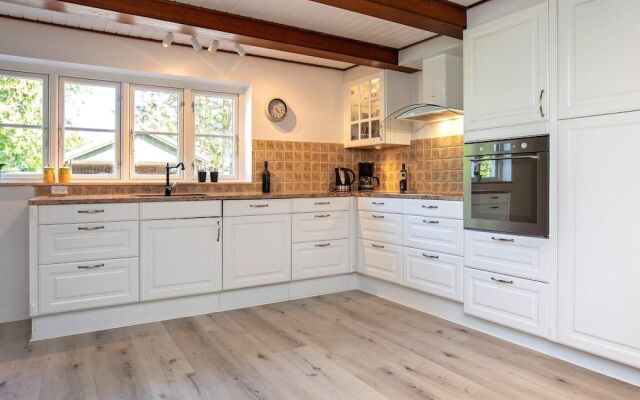10 Person Holiday Home in Rødvig Stevns