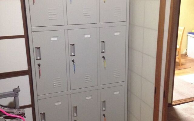 Shin-Osaka Backpacker's Hostel