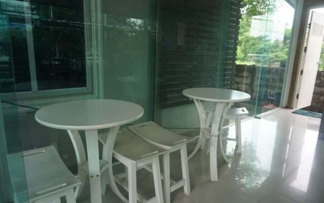 Albion Relais D Aquitaine