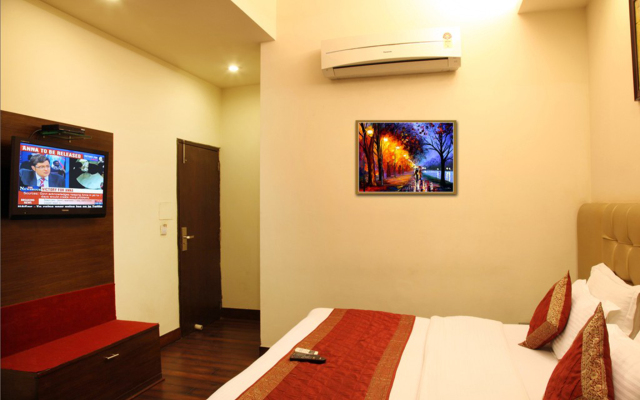 Rupam Hotel