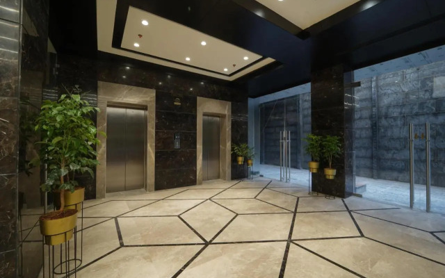 Hotel Vivan Pinnacle