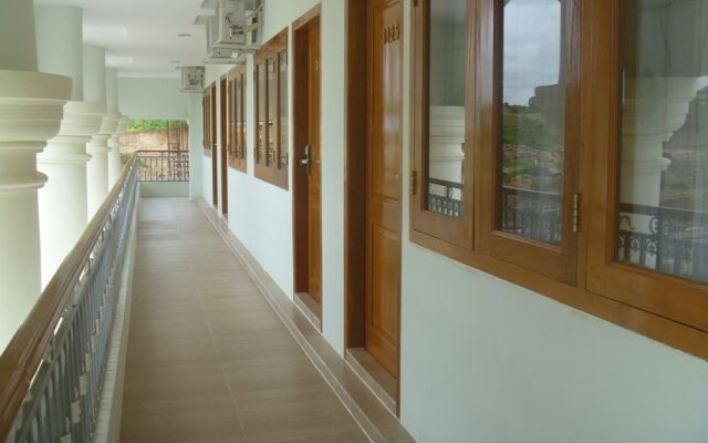 Jade City Hotel