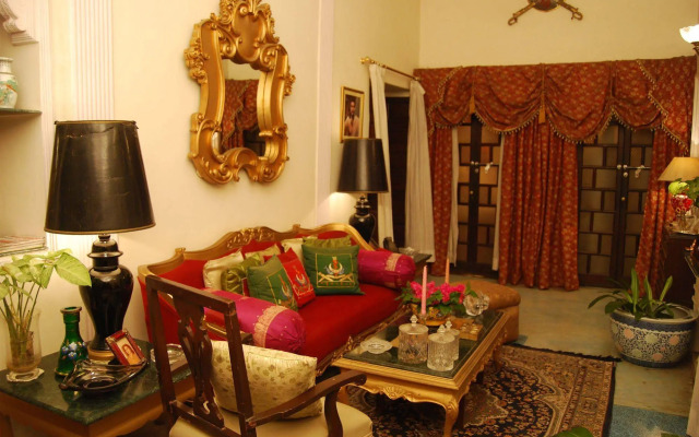 Sugan Niwas Palace