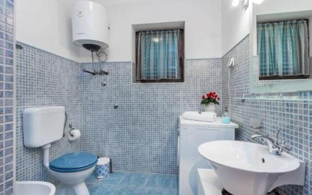 Apartments Mirna