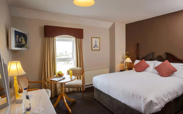 Hylands Burren Hotel