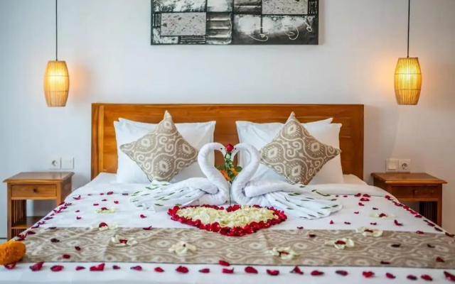 Villa Lotus Seminyak – Guest Rooms – Kerobokan Kelod