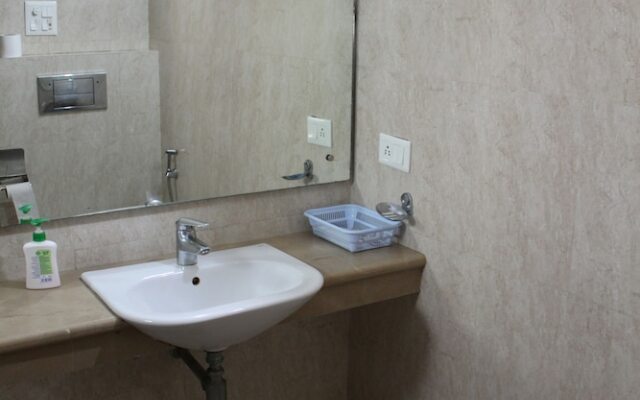 Asian Suites A 585 IFFCO Metro station