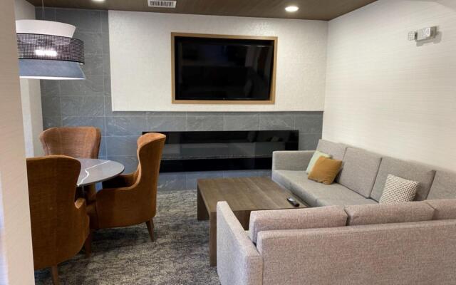 Staybridge Suites Phoenix - Glendale Sports Dist by IHG
