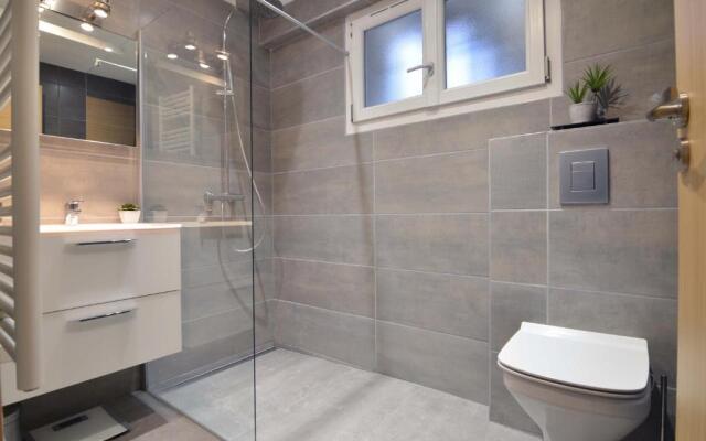 Marceau 1 Woods & Bricks