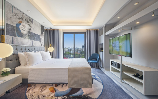 Gate Twenty Two Boutique Hotel