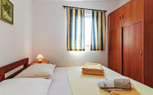 Amazing Home in Mandre With Wifi and 1 Bedrooms