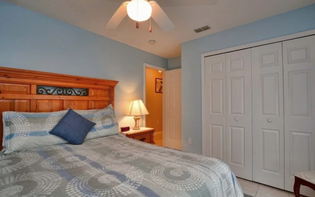 Greater Groves - 3 Bedrooms House W/pool-5205gg Home by Redawning