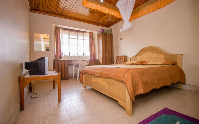 Hotel Genevieve