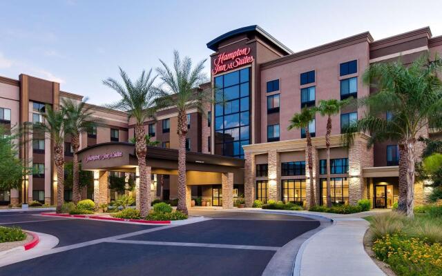 Hampton Inn & Suites Phoenix Glendale-Westgate