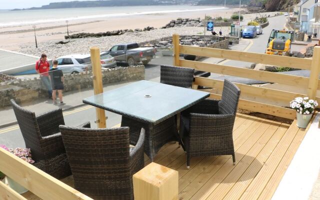 Glan Y Mor