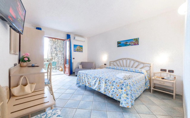 Punta Chiarito Resort