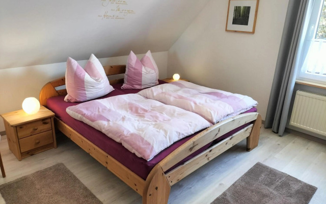 Ferienwohnung Mona, 65314