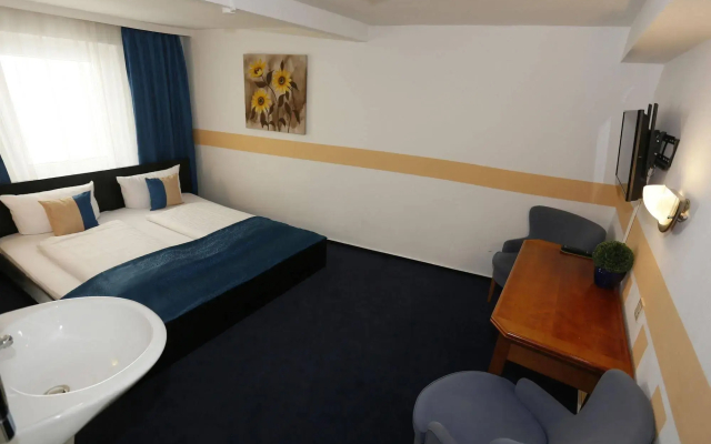 Hotel Condor