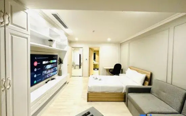 Motel Mys Dung as  Motel Lavie