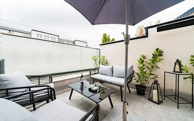 Terrace Apartment near Danube