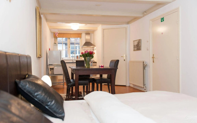 City Studio Apartments