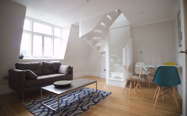 Bedroom Flat in Heart of London