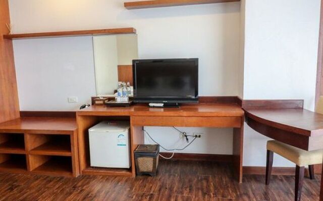 NIDA Rooms Turquoise Blue Patong