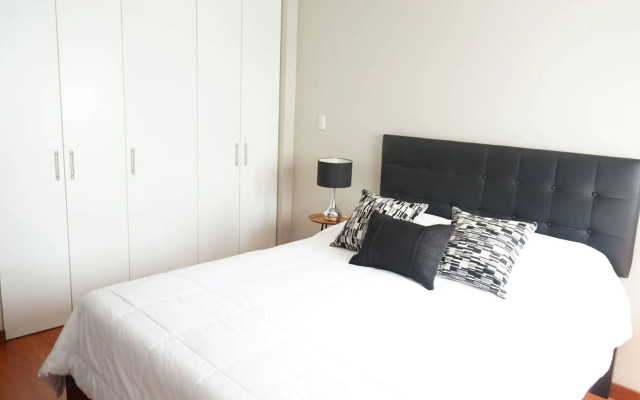 Miraflores Luxury Apartments Alcanfores