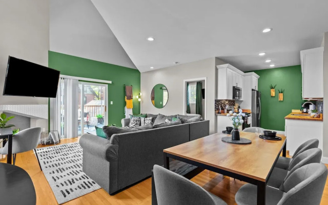 West End Whimsy | JZ Vacation Rentals