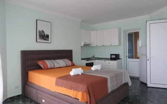 Petrovac Villa With Pool