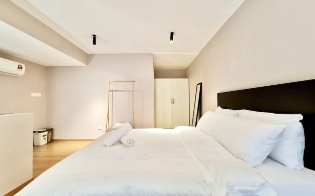 Ekocheras Suite